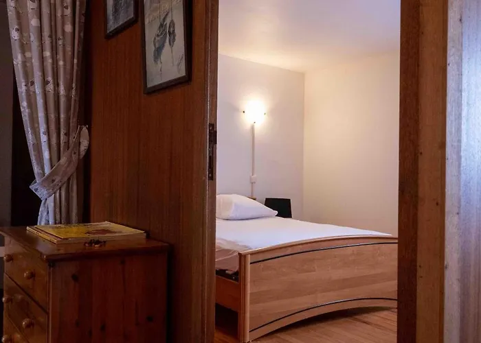 Pour Famille Saint-pierre-la-mer Daire *